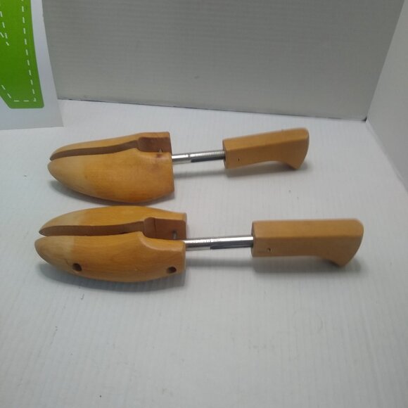 Shoekeepers by Rooster Shoe Stretcher Wooden - Picture 3 of 6